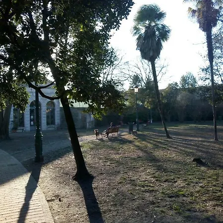 With A Secret And Romantic Park * Venice